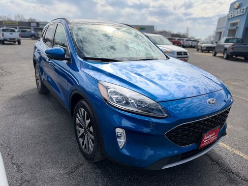 Used 2020 Ford Escape Titanium image 1