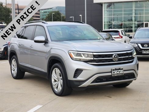 Used 2021 Volkswagen Atlas SE w/ Panoramic Sunroof Package image 3