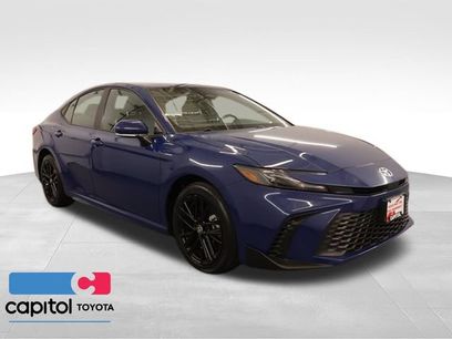 Used 2025 Toyota Camry SE w/ Convenience Package