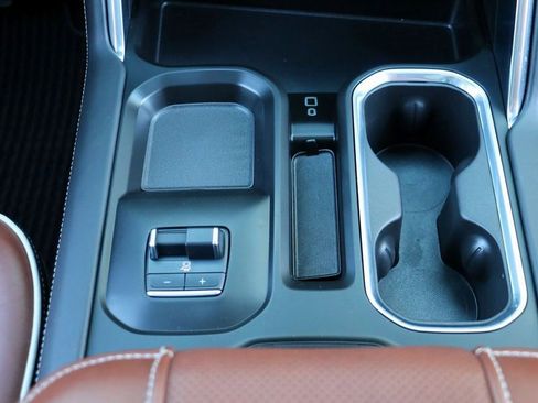 Used 2025 GMC Sierra 2500 Denali Ultimate image 36