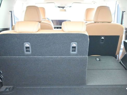 New 2026 INFINITI QX80 Luxe w/ Exterior Package image 12