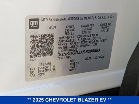 New 2025 Chevrolet Blazer EV LT AWD/4WD image 33
