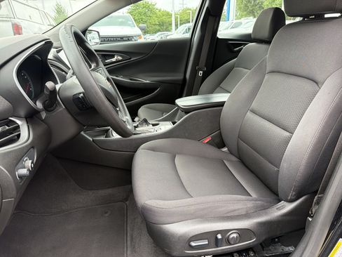 Used 2024 Chevrolet Malibu LT FWD image 15