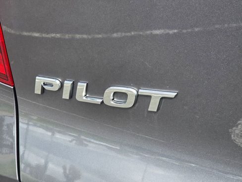 Used 2016 Honda Pilot EX image 14