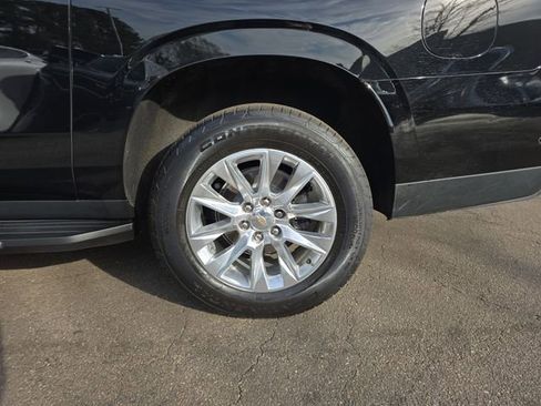 Used 2025 Chevrolet Suburban Premier image 34