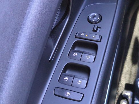 Certified 2024 Hyundai Elantra N image 23