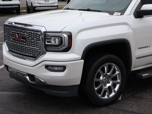 Used 2018 GMC Sierra 1500 Denali AWD/4WD image 6