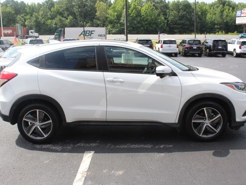 Used 2022 Honda HR-V EX image 5