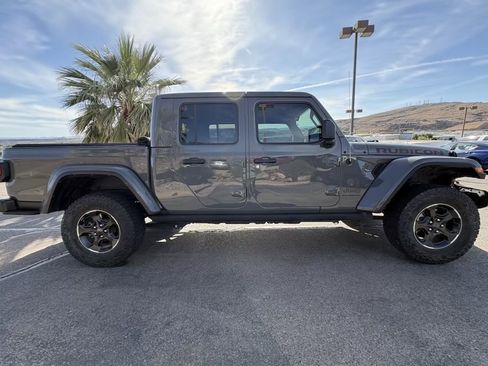 Used 2023 Jeep Gladiator Rubicon w/ Trailer Tow Package AWD/4WD image 6