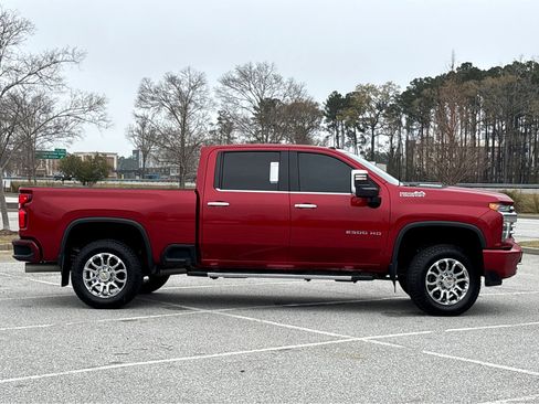 Used 2021 Chevrolet Silverado 2500 High Country w/ Technology Package image 23