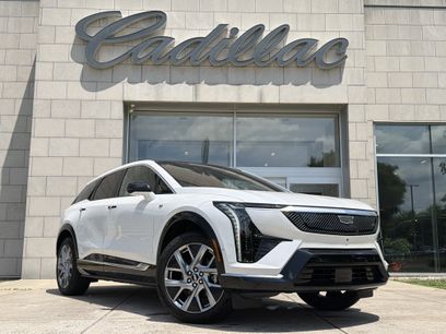 Used 2025 Cadillac Optiq Luxury 1