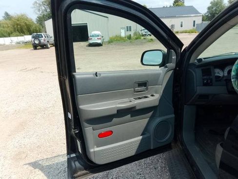 Used 2006 Dodge Durango SLT AWD/4WD image 25