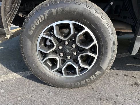 Used 2022 Ford F150 XLT w/ Equipment Group 302A High AWD/4WD image 15