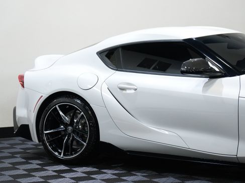 Used 2021 Toyota Supra w/ Safety & Technology Package RWD image 13