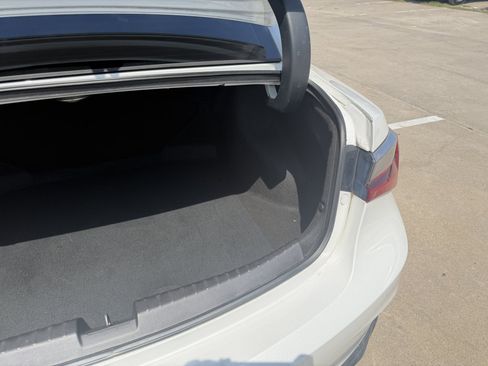 Used 2021 Acura ILX w/ Premium Package FWD image 5