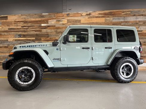 Used 2024 Jeep Wrangler Unlimited Rubicon 4xe image 24
