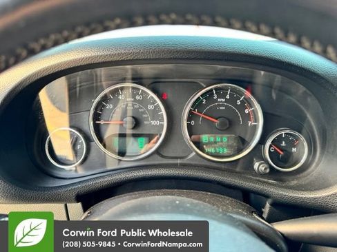Used 2013 Jeep Wrangler Unlimited Sahara w/ Connectivity Group AWD/4WD image 8