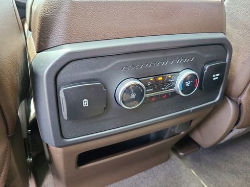 Used 2022 Ford Expedition King Ranch AWD/4WD image 10