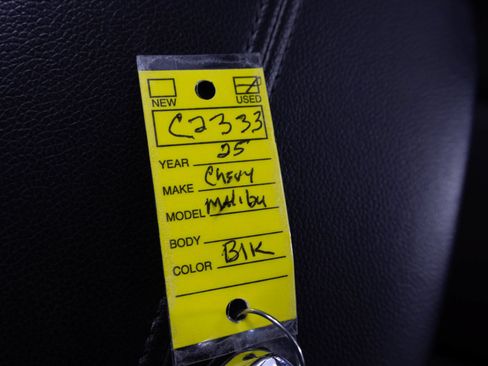 Used 2025 Chevrolet Malibu LT FWD image 31