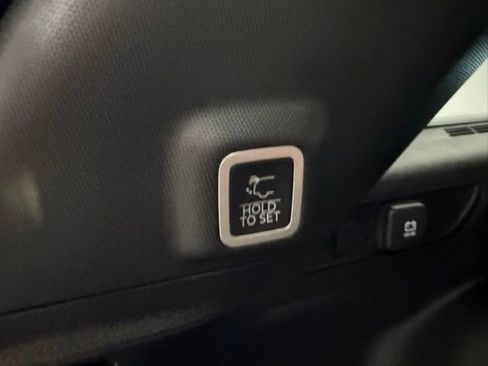 New 2026 Jeep Grand Cherokee Altitude image 10