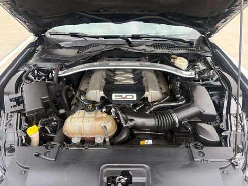 Used 2016 Ford Mustang GT Premium w/ Equipment Group 401A RWD image 22