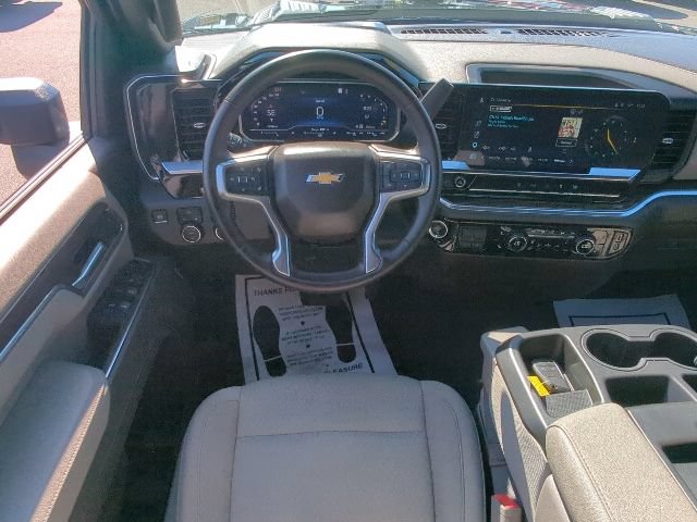 Used 2025 Chevrolet Silverado 2500 LT w/ Convenience Package AWD/4WD image 7