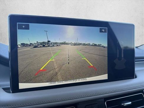 Used 2021 Lincoln Nautilus FWD w/ Equipment Group 101A image 18