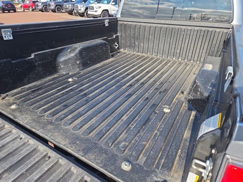 Certified 2022 Toyota Tacoma SR5 image 33