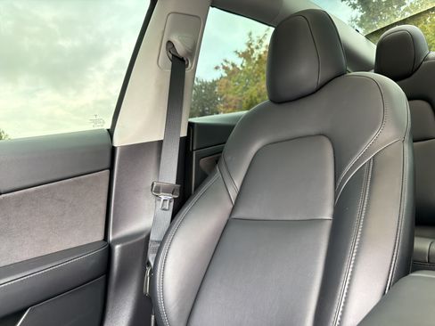 Used 2023 Tesla Model 3 Standard Range RWD image 23