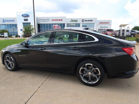 Used 2024 Chevrolet Malibu LT FWD image 17
