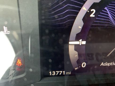 Certified 2025 Toyota Tacoma SR5 image 18