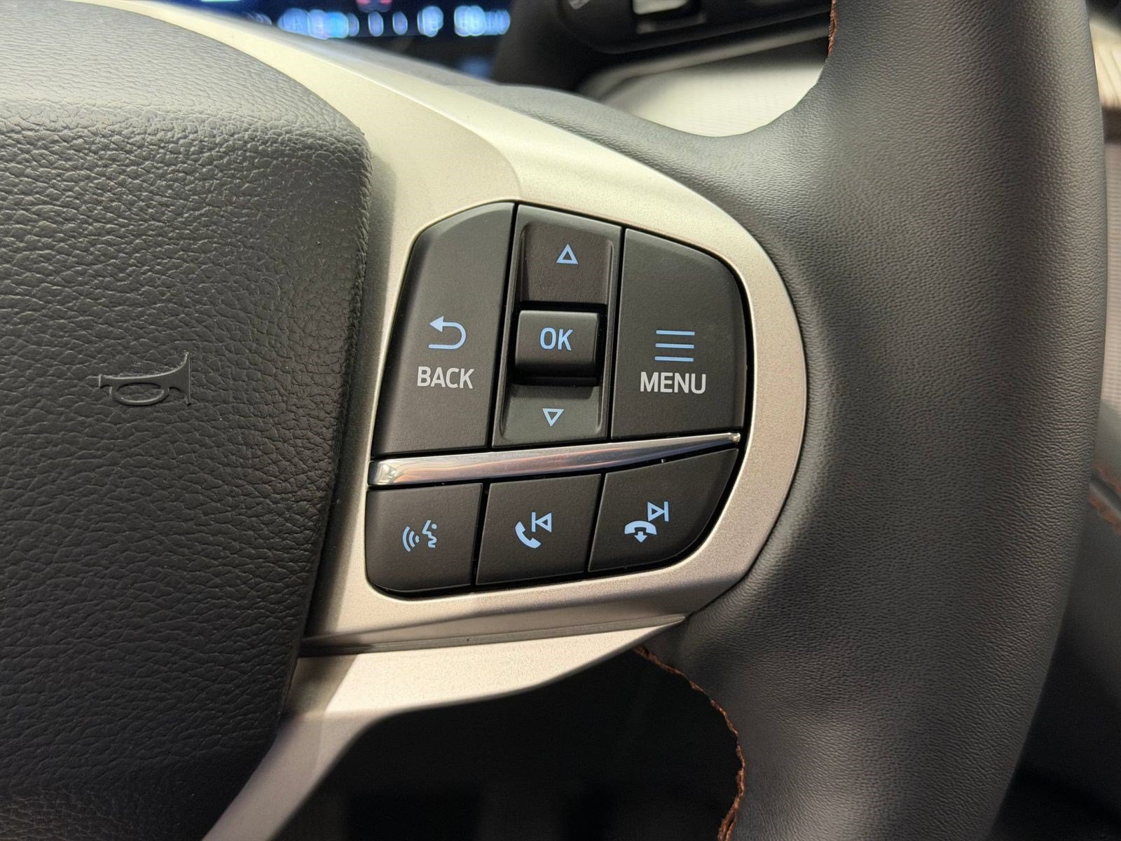 New 2026 Ford Explorer Active w/ Active Comfort Package AWD/4WD image 28