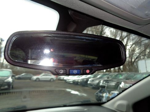 Used 2017 Chevrolet Sonic Premier image 20