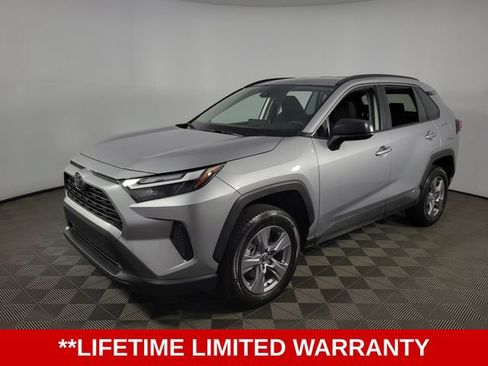 Used 2025 Toyota RAV4 LE AWD/4WD image 3