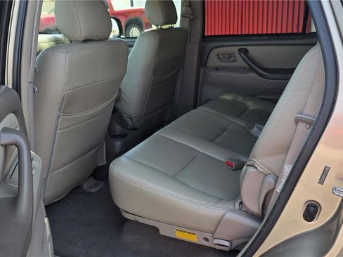 Used 2006 Toyota Sequoia SR5 RWD image 13