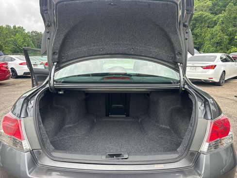 Used 2011 Honda Accord EX image 18