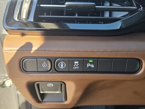 Used 2024 Acura MDX FWD w/ Technology Package image 21