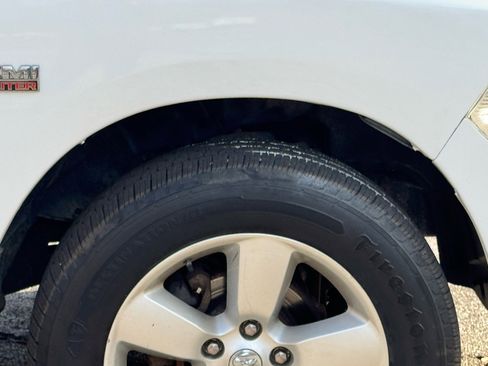 Used 2013 RAM 1500 Express image 24