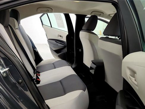 Certified 2023 Toyota Corolla LE image 33