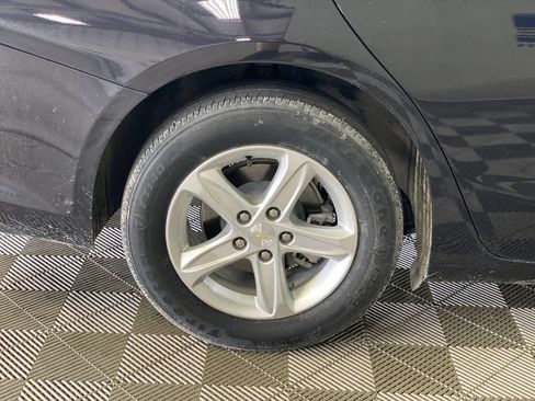 Used 2023 Chevrolet Malibu LS FWD image 18