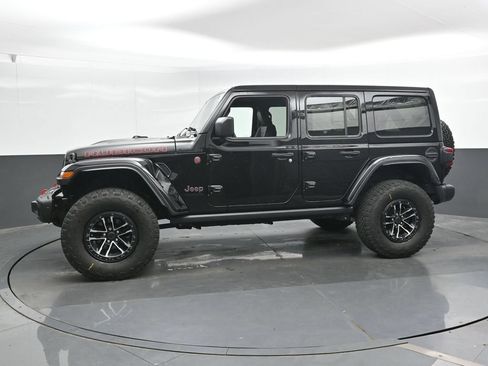 Used 2024 Jeep Wrangler Unlimited Rubicon AWD/4WD image 10
