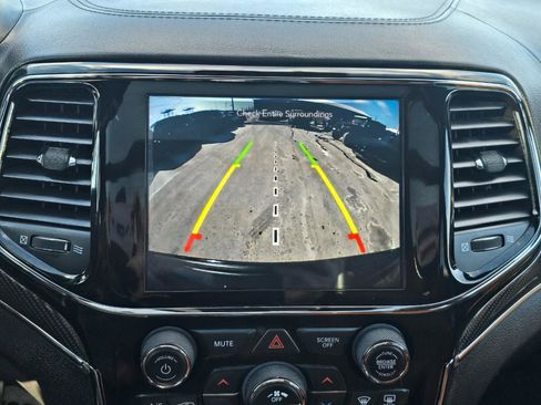 Used 2021 Jeep Grand Cherokee SRT w/ Trailer Tow Group IV image 10