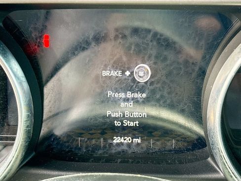 Used 2023 Jeep Wrangler Unlimited w/ Sun & Screen Package AWD/4WD image 13