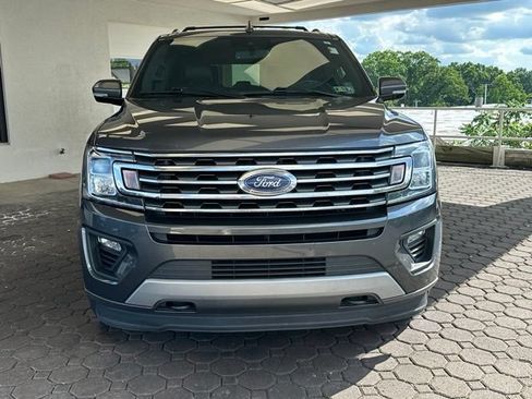 Used 2020 Ford Expedition XLT w/ Equipment Group 202A AWD/4WD image 24
