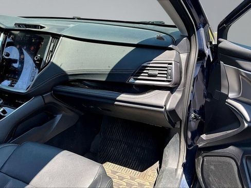Used 2025 Subaru Outback Limited AWD/4WD image 22