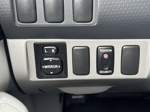Used 2005 Toyota Tacoma 2WD Access Cab w/ SR5 Pkg #2 image 15