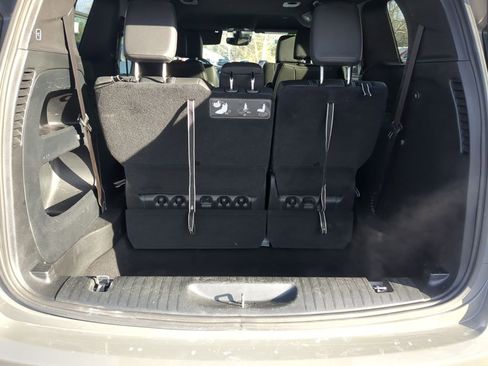 Used 2020 Chrysler Pacifica Touring-L image 23