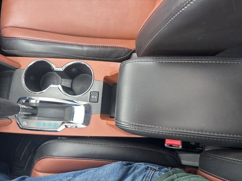 Used 2016 Chevrolet Equinox LTZ w/ Enhanced Convenience Package AWD/4WD image 20