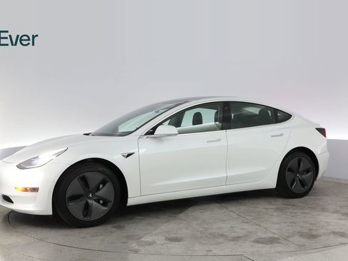 Used 2020 Tesla Model 3 Standard Range image 18