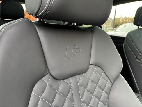 Used 2025 Audi SQ5 Premium Plus image 28